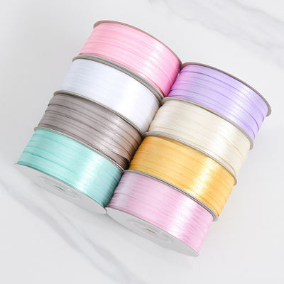 3mm dar renk çeşitliliği hediye ambalajı için özel yüksek dayanıklılıklı polyester saten kurdele