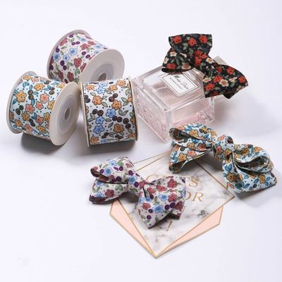 Kişiselleştirilmiş Ekolojik Dost 25mm Markalı Kumaş Teyp Rulo OEM / ODM Servisi Basılı Patern Kurdele