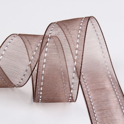 Çiçek hediye ambalajı için 25mm 38mm dikişli kenarlı poliester organza kurdele