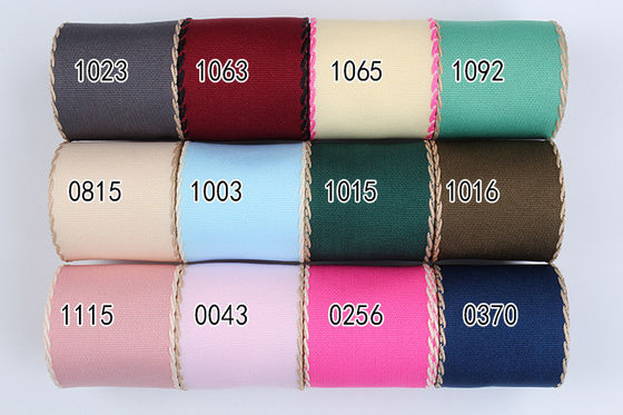 10mm-38mm dikişli poliester Grosgrain Ribbon ISO9001 Katı Şablon